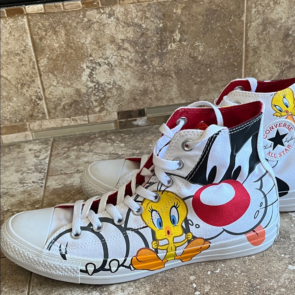 Converse Looney Tunes X Chuck Taylor All Star Hi Sylvester & Tweety